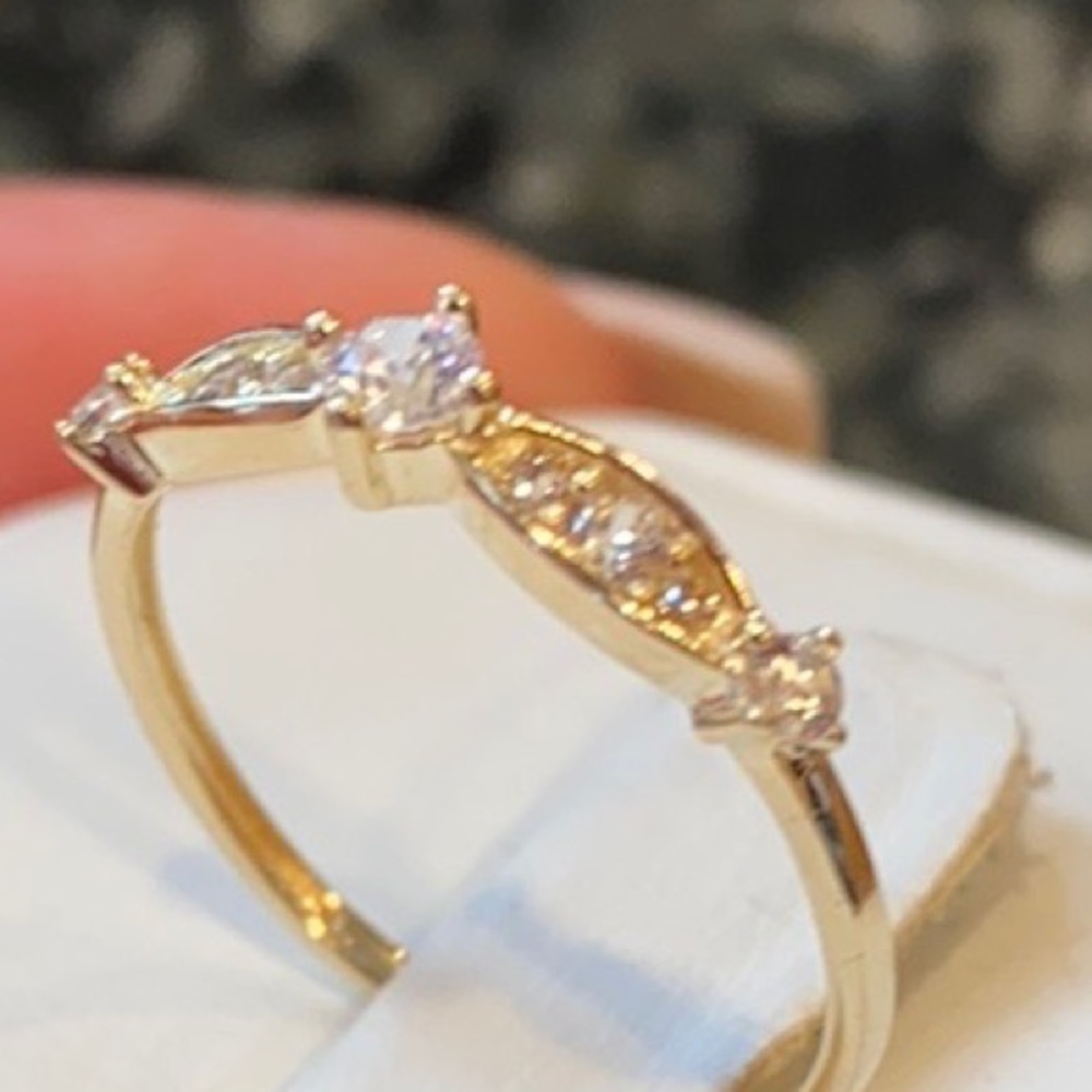 New 14K Gold CZ Wedding Band Promise Ring - Picture 5 of 15